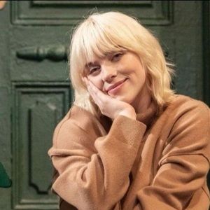 Meet your Posher, Carly